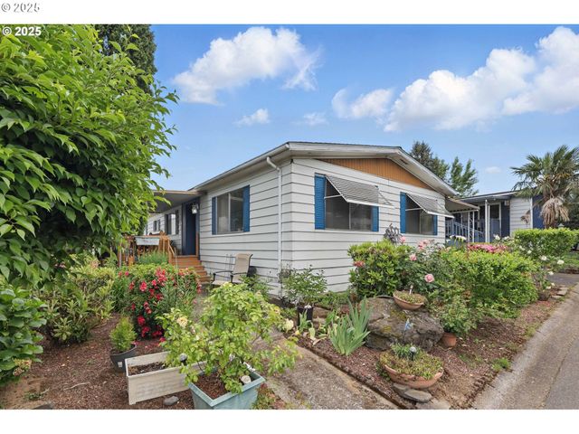 21100 Ne SANDY Blvd 52, Fairview, OR 97024