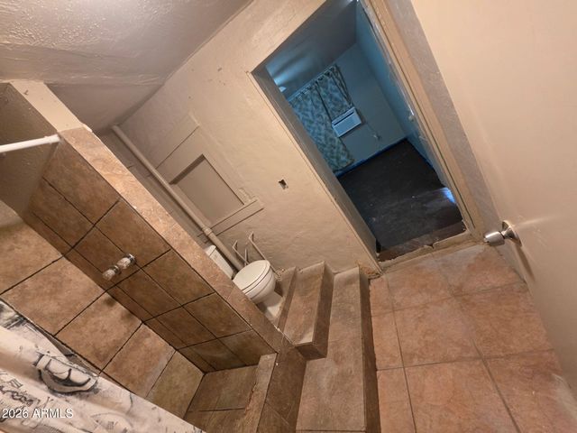 2201 W Coolidge Street B, Phoenix, AZ 85015