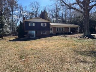 2665 Fairway Acres Circle, Lenoir, NC 28645