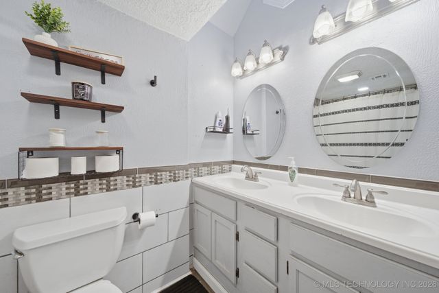 23805 E 103rd Place, Broken Arrow, OK 74014