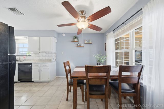 23805 E 103rd Place, Broken Arrow, OK 74014