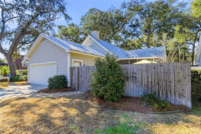 323 Sandcastle Lane, St Simons Island, GA 31522