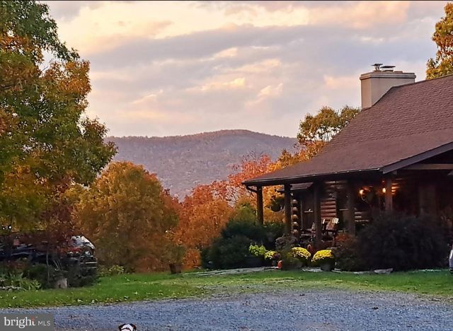 1415 S TIMBER RIDGE RD, Cross Junction, VA 22625