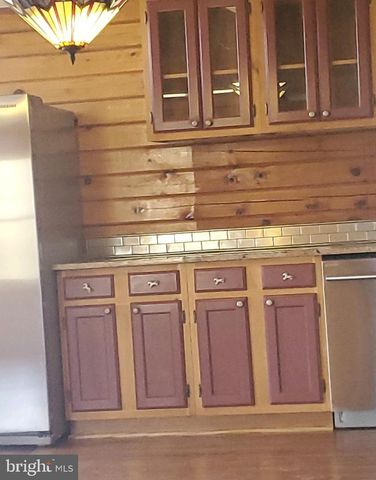 1415 S TIMBER RIDGE RD, Cross Junction, VA 22625