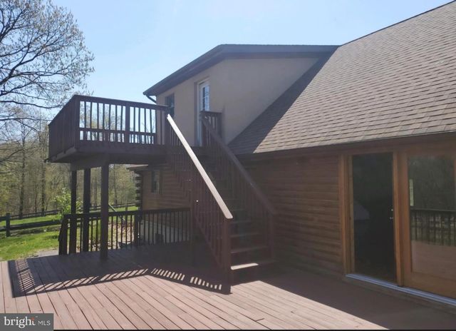 1415 S TIMBER RIDGE RD, Cross Junction, VA 22625