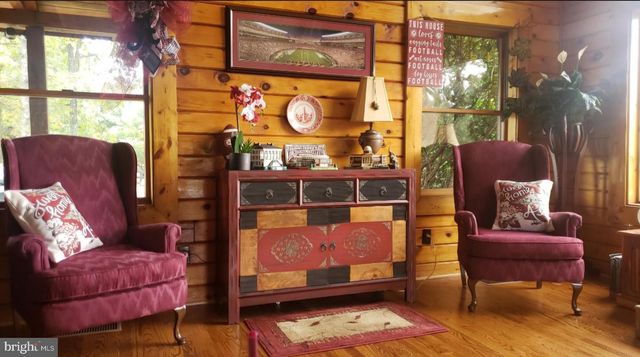 1415 S TIMBER RIDGE RD, Cross Junction, VA 22625