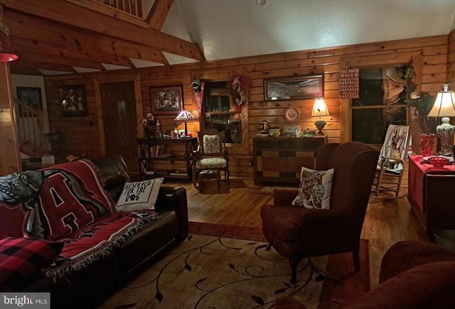 1415 S TIMBER RIDGE RD, Cross Junction, VA 22625