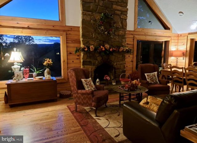 1415 S TIMBER RIDGE RD, Cross Junction, VA 22625