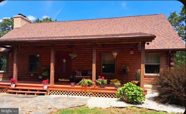 1415 S TIMBER RIDGE RD, Cross Junction, VA 22625