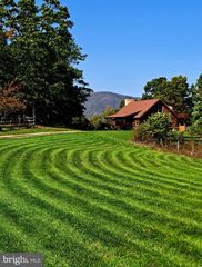 1415 S TIMBER RIDGE RD, Cross Junction, VA 22625