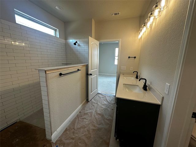 1053 Sienna Bear RD, Georgetown, TX 78633