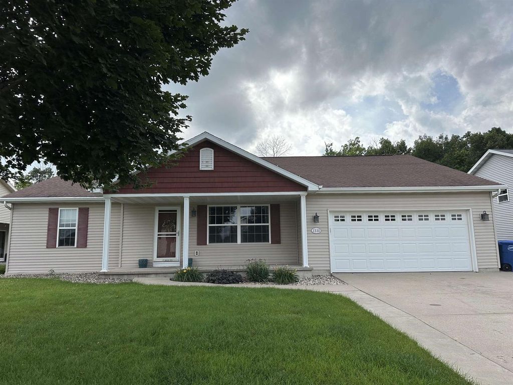 2330 LADYBIRD DRIVE, Neenah, WI 54956
