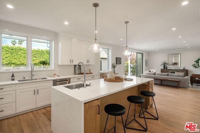 9013 Sawyer Street, Los Angeles, CA 90035