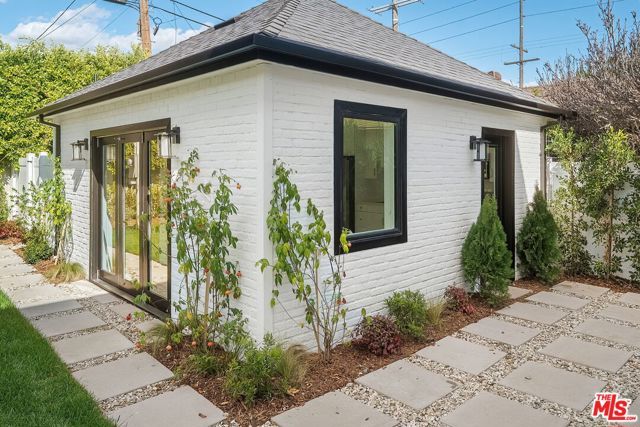 9013 Sawyer Street, Los Angeles, CA 90035