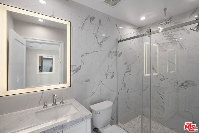 9013 Sawyer Street, Los Angeles, CA 90035