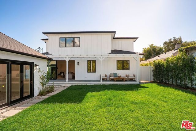 9013 Sawyer Street, Los Angeles, CA 90035