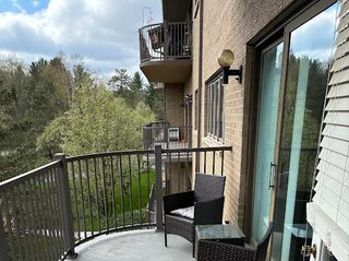 4040 Greenleaf Circle 305, Kalamazoo City, MI 49008