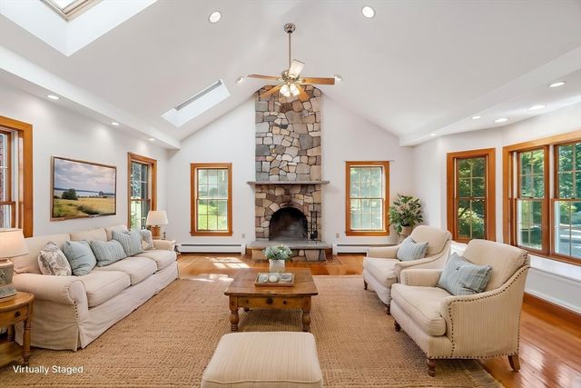 4 Battcock Road, Billerica, MA 01821