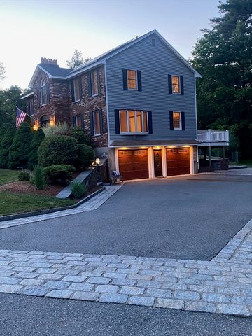 4 Battcock Road, Billerica, MA 01821