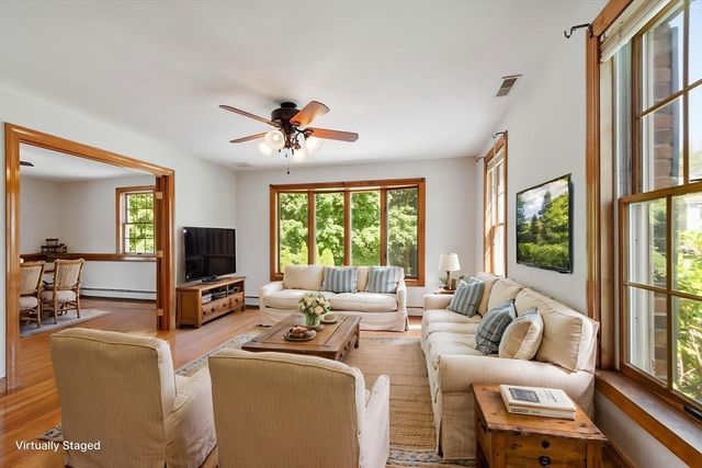 4 Battcock Road, Billerica, MA 01821