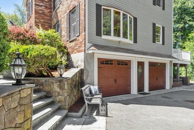 4 Battcock Road, Billerica, MA 01821