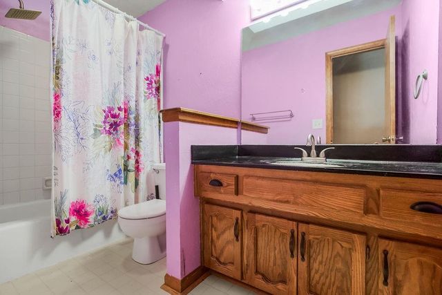 1924 NW 62nd Terrace, Kansas City, MO 64151