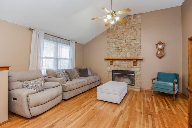 1924 NW 62nd Terrace, Kansas City, MO 64151