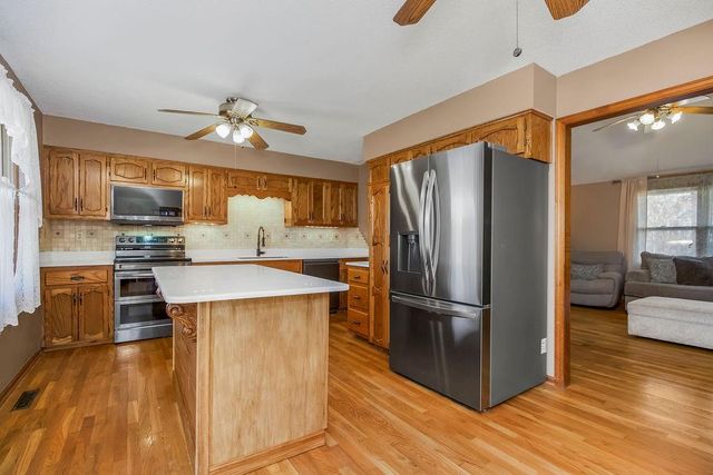 1924 NW 62nd Terrace, Kansas City, MO 64151