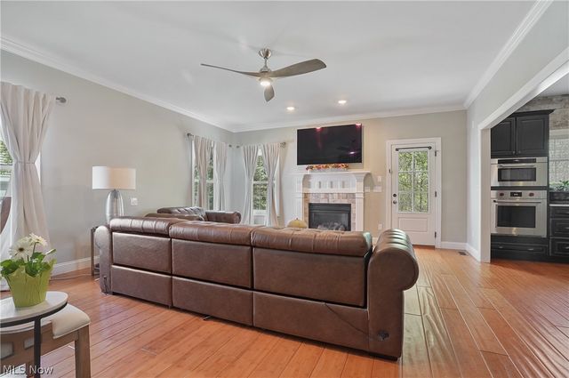 37 Clayton Court, Hudson, OH 44236