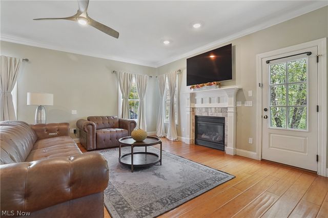 37 Clayton Court, Hudson, OH 44236