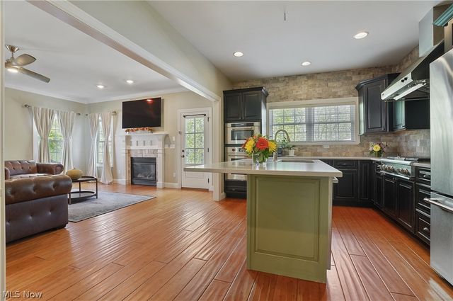 37 Clayton Court, Hudson, OH 44236