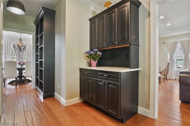 37 Clayton Court, Hudson, OH 44236