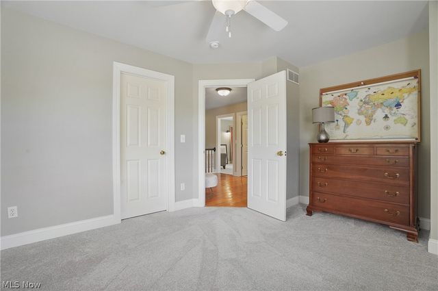 37 Clayton Court, Hudson, OH 44236