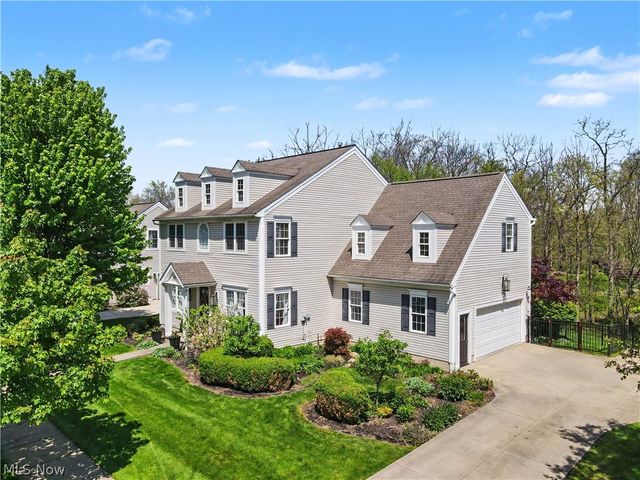 37 Clayton Court, Hudson, OH 44236