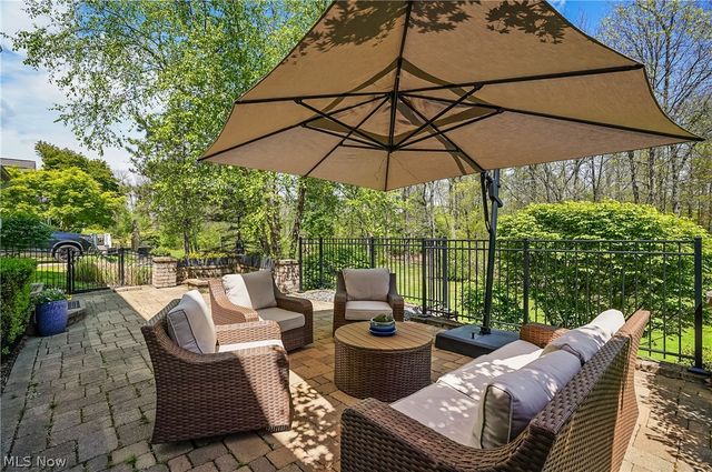 37 Clayton Court, Hudson, OH 44236