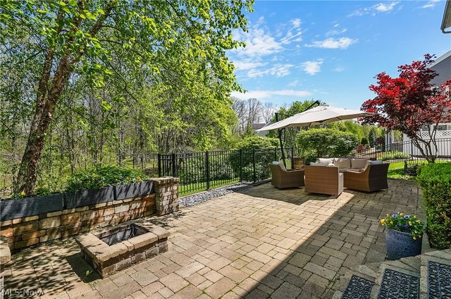 37 Clayton Court, Hudson, OH 44236