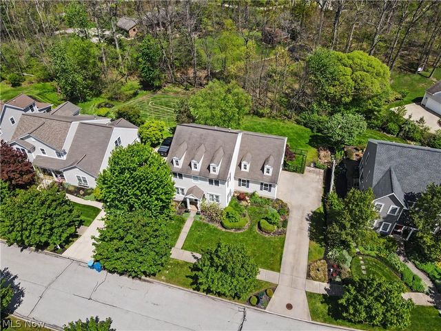 37 Clayton Court, Hudson, OH 44236