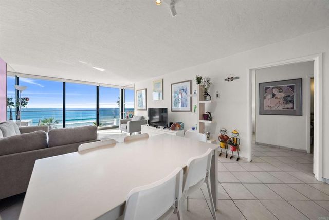 4767 Ocean Boulevard 203, San Diego, CA 92109
