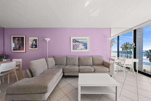 4767 Ocean Boulevard 203, San Diego, CA 92109