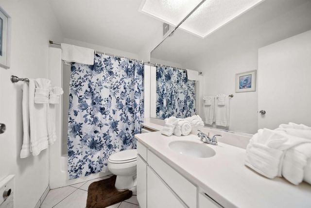 4767 Ocean Boulevard 203, San Diego, CA 92109