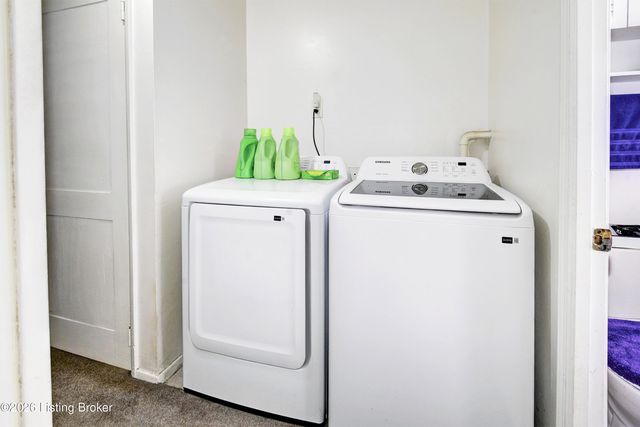 10010 Donau Ln, Louisville, KY 40272