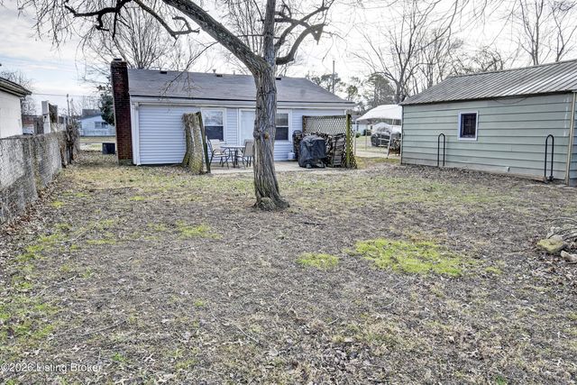 10010 Donau Ln, Louisville, KY 40272