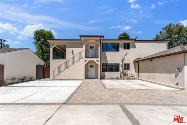 6913 Encino Avenue Upper unit, Los Angeles, CA 91406