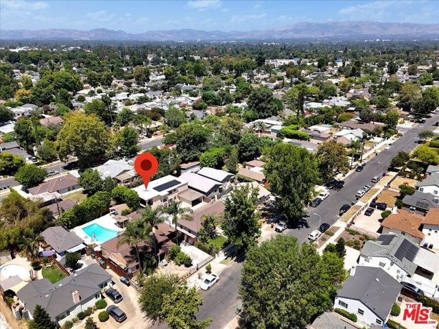 6913 Encino Avenue Upper unit, Los Angeles, CA 91406