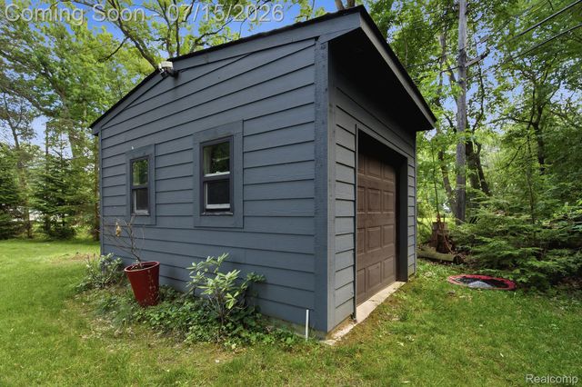 1258 Priscilla Lane, Rochester Hills, MI 48309