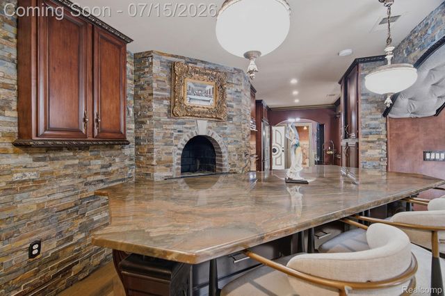 1258 Priscilla Lane, Rochester Hills, MI 48309