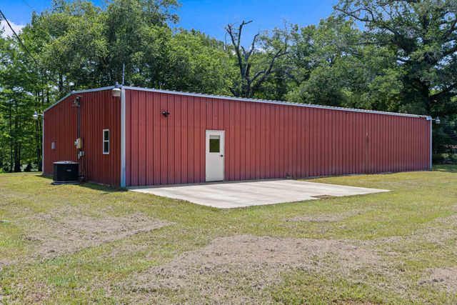 1333 US HWY 59, Jefferson, TX 75657