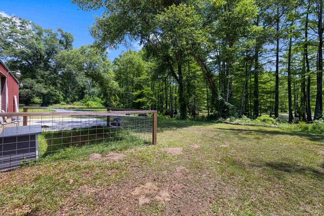 1333 US HWY 59, Jefferson, TX 75657