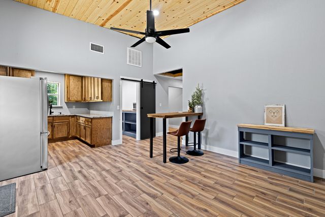 1333 US HWY 59, Jefferson, TX 75657