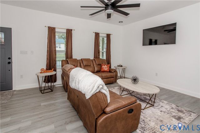 326 Second Ave, Alberta, VA 23821